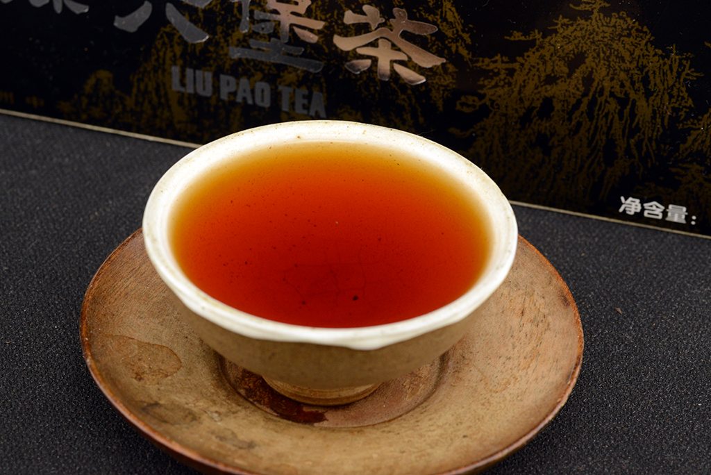 2011 Liu Bao prémium fekete dobozos tea